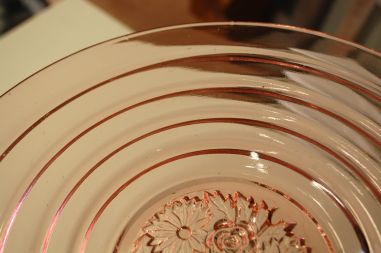 (n-6745) Roosa klaasvaagen/kauss