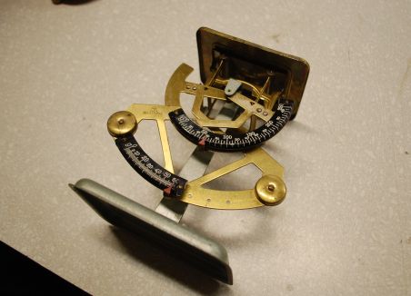 (L-613) Bilateral, vana kirjakaal