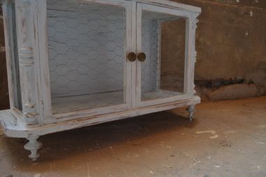 (n-6802) Valge kummut