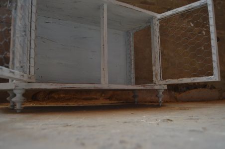 (n-6802) Valge kummut