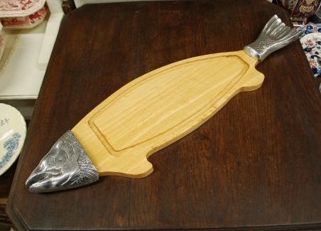 (n-6813) Suur kalavaagen/ lõikelaud