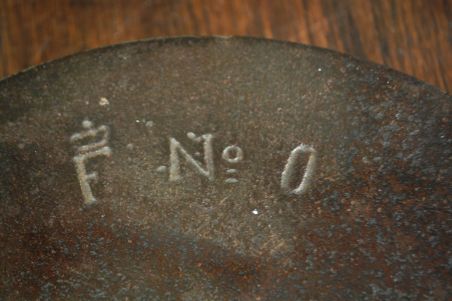 (n-6819) Ank.H, vana triikraudade komplekt koos pliidiplaadiga