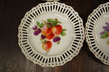 (n-6823) Pitsilised puuviljadega koogitaldrikud, 6tk 2