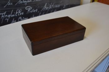 (n-6827) Vanem puidust kast, laegas