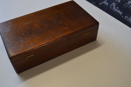 (n-6827) Vanem puidust kast, laegas