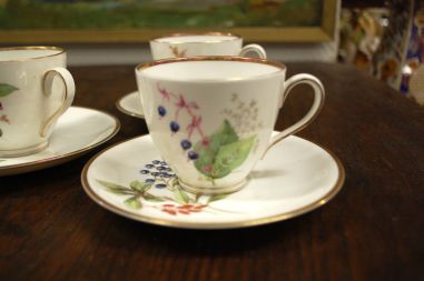 (n-6836/1) K&A Krautheim, Selb Bavaria, marjadega tassid-taldrikud, 5tk