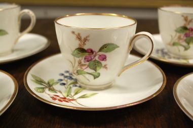 (n-6836/1) K&A Krautheim, Selb Bavaria, marjadega tassid-taldrikud, 5tk