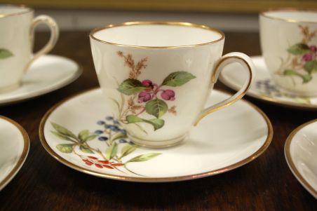 (n-6836/1) K&A Krautheim, Selb Bavaria, marjadega tassid-taldrikud, 5tk