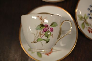 (n-6836/1) K&A Krautheim, Selb Bavaria, marjadega tassid-taldrikud, 5tk