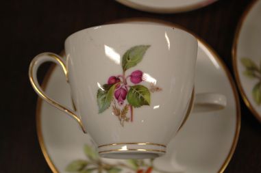 (n-6836/1) K&A Krautheim, Selb Bavaria, marjadega tassid-taldrikud, 5tk