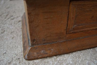 (n-6837) Vanem puidust seinakapp