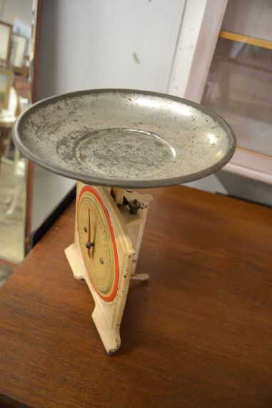 (n-6846) Vana metallist lauakaal EFFEM