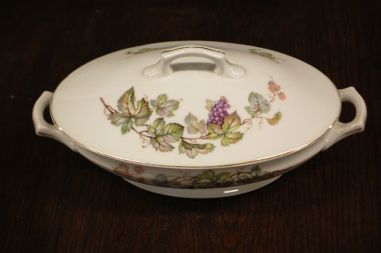 (n-6845) Epiag, viinamarjadega tirin