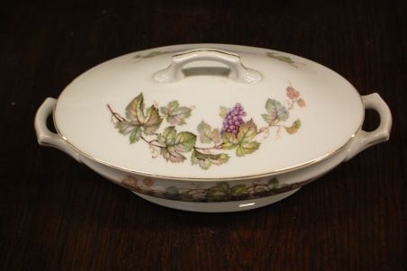 (n-6845) Epiag, viinamarjadega tirin