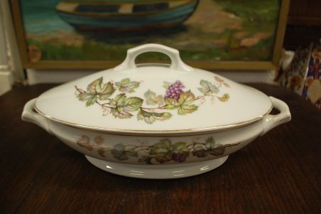 (n-6845) Epiag, viinamarjadega tirin