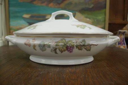 (n-6845) Epiag, viinamarjadega tirin