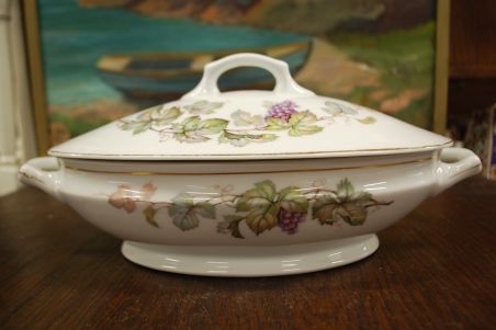 (n-6845) Epiag, viinamarjadega tirin