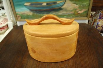 (n-6849) Bänsteboa Slöjdcenter, puidust karp