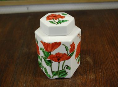 (n-6850) Käsitsimaalitud kaanega toos/ vaas "Moonid"