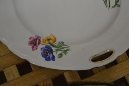 (n-6861) Victoria sangadega vaagen, lille dekoor