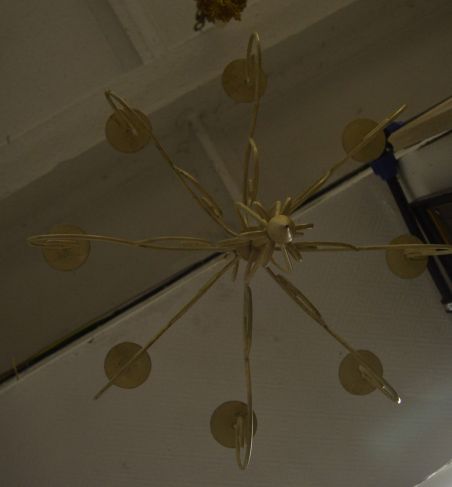 (n-6865) Metallist riputatav küünlahoidik 8 küünlale