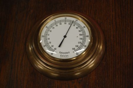 (n-6866/1) Ümar seinapealne termomeeter