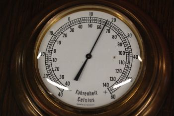 (n-6866/1) Ümar seinapealne termomeeter 2