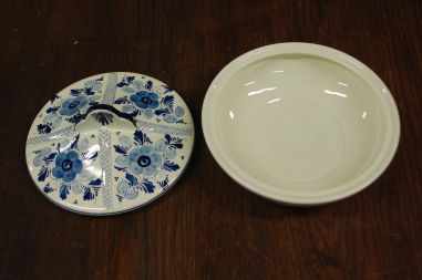 (n-6875) Delft Blue, käsitsimaalitud kaanega toos