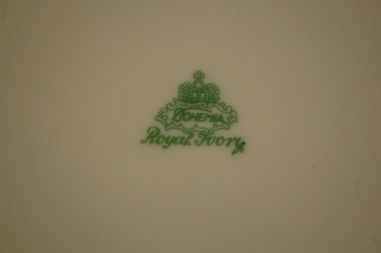 (n-6903) Bohemia Royal Ivory, ümar puuviljadega vaagen