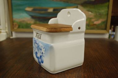 (n-6914/1) Trakonit, Kirssidega jahuvakk