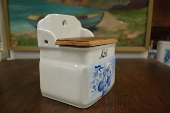 (n-6914/2) Trakonit, Kirssidega soolavakk 2