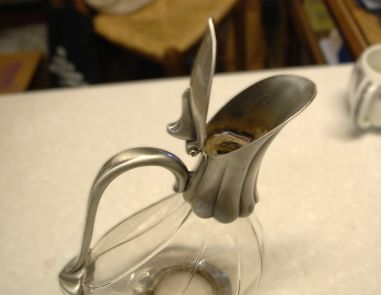 (n-6928) Linnukujuline veinikann/ dekanter