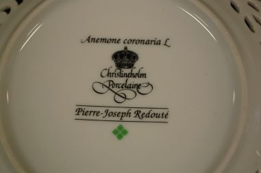 (n-6933) Christineholm Porcelaine, Pierre- Joseph Redoure, pitsilised koogitaldrikud, 2tk