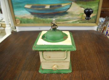 (n-6944) Metallist värviline kohviveski