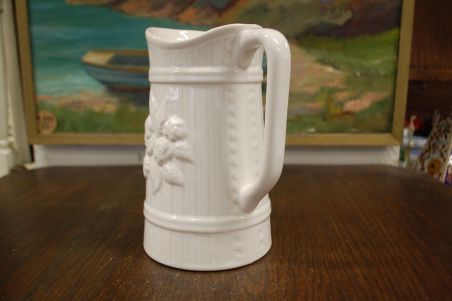 (n-6949) Guldkroken HJO, valge piimakann