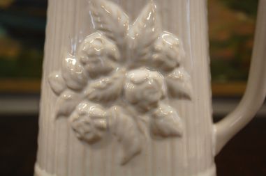 (n-6949) Guldkroken HJO, valge piimakann