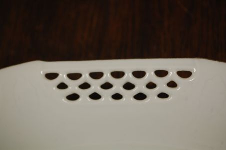 (n-6955) Pitsiline roosidega kauss