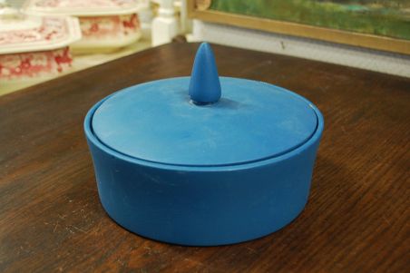 (n-6958) Sinine puidust karp