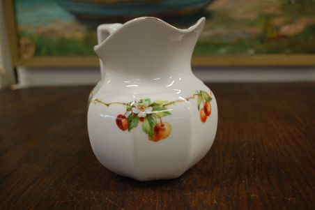 (n-6919) Kirssidega kann ja kauss komplektis