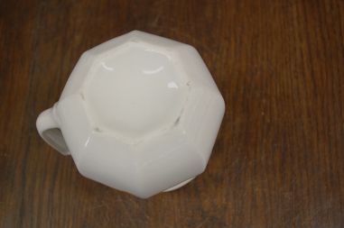 (n-6919) Kirssidega kann ja kauss komplektis