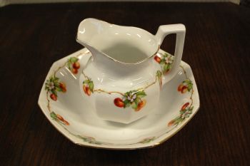 (n-6919) Kirssidega kann ja kauss komplektis