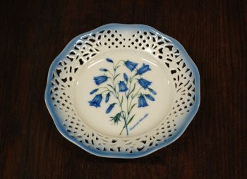 (n-6970/4) Schumann Arzberg Echt Cobalt, Kai Beckman, kollektsioontaldrik nr.1 "Taimed"