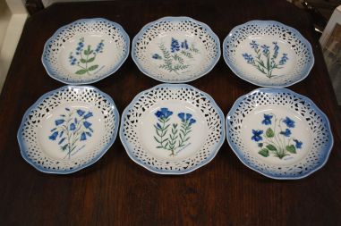 (n-6970/4) Schumann Arzberg Echt Cobalt, Kai Beckman, kollektsioontaldrik nr.1 "Taimed"