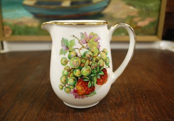 (n-6983) Kahla, puuviljadega kann