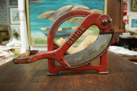 (n-6988) Vana leivalõikur GINGE