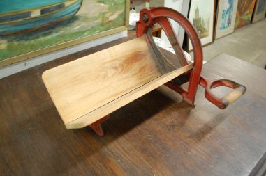 (n-6988) Vana leivalõikur GINGE