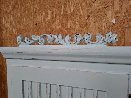 (L-655) Helesinine nurgakapp (L-655) Helesinine nurgakapp