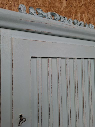 (L-655) Helesinine nurgakapp