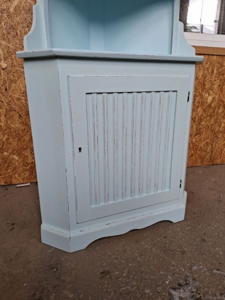 (L-655) Helesinine nurgakapp (L-655) Helesinine nurgakapp