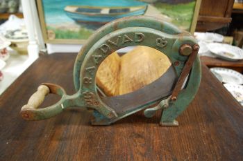 (n-6991) Vana leivalõikur RAADVAD 2